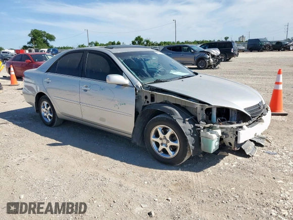 2004 Toyota Camry LE z VIN 4T1BE32K94U313343, wystawiony jako Copart lot #58053425 z przebiegiem 120 515 mil mil oraz Szkoda całkowita • Salvage title. Historia ofert i sprzedaży dostępna na DreamBid. Obrazek 4.