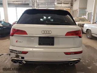 2022 Audi SQ5 Premium Plus with VIN WA1B4AFY5N2043366, listed as a IAAI auction lot 41528425 with 1 mi miles. Bid and sale history available at carsss.com. Image 15.