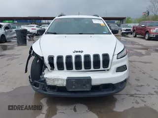 2016 Jeep Cherokee Altitude with VIN 1C4PJLAB2GW346507, listed as a IAAI auction lot 41924540 with 89,235 mi miles and . Bid and sale history available at DreamBid. Image 13.