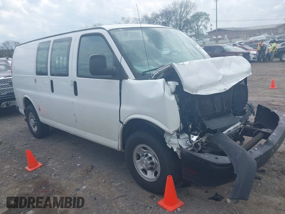 2019 Chevrolet Express Cargo Van with VIN 1GCWGAFG1K1301406, listed as a IAAI auction lot 41754424 with 156,602 mi miles. Bid and sale history available at carsss.com. Image 1.