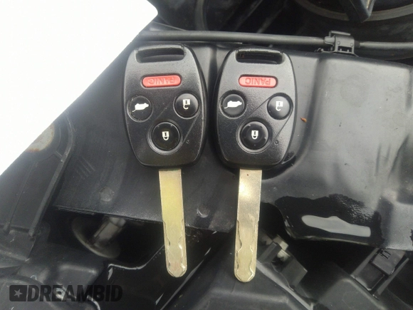 2015 Honda Pilot SE z VIN 5FNYF4H38FB074459, wystawiony jako IAAI lot #40762976 z przebiegiem Nie podano mil oraz . Historia ofert i sprzedaży dostępna na DreamBid. Obrazek 11.