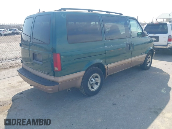 2002 Chevrolet Astro with VIN 1GNDM19X12B109545, listed as a IAAI auction lot 41513777 with 72,638 mi miles. Bid and sale history available at carsss.com. Image 4.