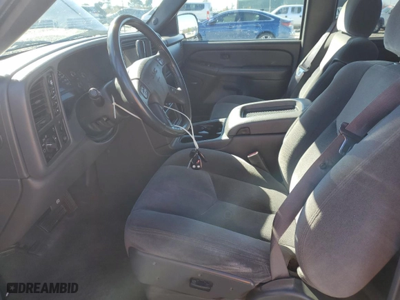 2004 GMC Sierra 1500 Crew Cab SLE with VIN 2GTEK13T641395632, listed as a Copart auction lot 45746315 with 242,062 mi miles and Salvage Title. Bid and sale history available at carsss.com. Image 7.