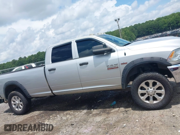 2016 Ram 2500 Tradesman with VIN 3C6UR5HJ9GG264459, listed as a IAAI auction lot 42474269 with 199,961 mi miles and . Bid and sale history available at DreamBid. Image 13.