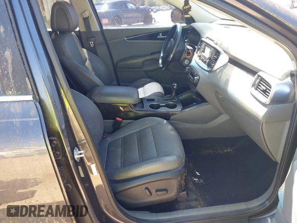 2016 Kia Sorento EX with VIN 5XYPH4A11GG147552, listed as a IAAI auction lot 41984320 with 106,494 mi miles. Bid and sale history available at carsss.com. Image 5.