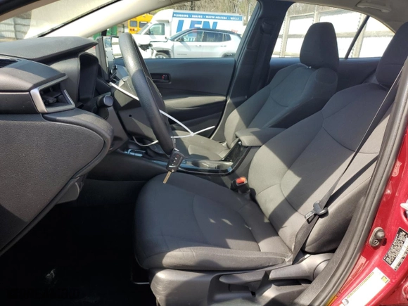2022 Toyota Corolla LE with VIN 5YFEPMAE3NP273529, listed as a Copart auction lot 48795255 with 105,372 mi miles and Clean Title. Bid and sale history available at carsss.com. Image 7.