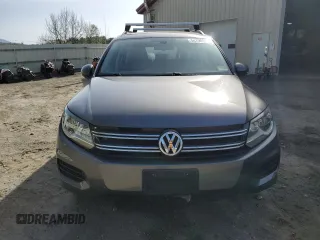 2016 Volkswagen Tiguan S with VIN WVGBV7AXXGW538299, listed as a Copart auction lot 54798525 with 149,961 mi miles and Clean Title. Bid and sale history available at DreamBid. Image 5.