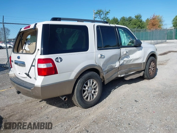 2011 Ford Expedition XLT z VIN 1FMJU1H58BEF02139, wystawiony jako IAAI lot #42065356 z przebiegiem 144 103 mil mil oraz . Historia ofert i sprzedaży dostępna na DreamBid. Obrazek 4.