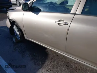 2009 Toyota Corolla with VIN 1NXBU40E59Z164488, listed as a IAAI auction lot 40907058 with 180,161 mi miles. Bid and sale history available at carsss.com. Image 18.
