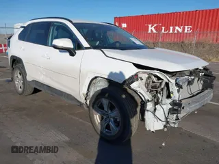 2020 Toyota RAV4 XLE with VIN 2T3P1RFV1LC082678, listed as a IAAI auction lot 41528834 with 54,942 mi miles. Bid and sale history available at carsss.com. Image 1.
