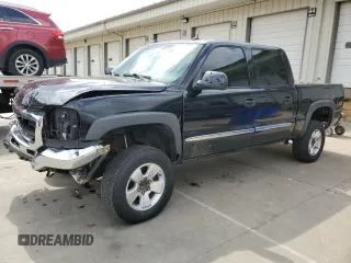 2005 GMC Sierra 1500 SLT z VIN 2GTEK13T551400143, wystawiony jako Copart lot #56217355 z przebiegiem 271 843 mil mil oraz Szkoda całkowita • Salvage title. Historia ofert i sprzedaży dostępna na DreamBid. Obrazek 1.