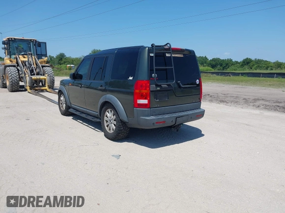 2007 Land Rover LR3 SE z VIN SALAE25417A423857, wystawiony jako IAAI lot #41988957 z przebiegiem 126 650 mil mil oraz . Historia ofert i sprzedaży dostępna na DreamBid. Obrazek 3.