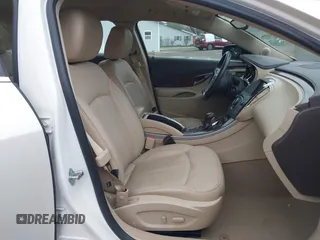2013 Buick LaCrosse Leather with VIN 1G4GC5E39DF330739, listed as a IAAI auction lot 41914894 with 42,641 mi miles. Bid and sale history available at carsss.com. Image 5.