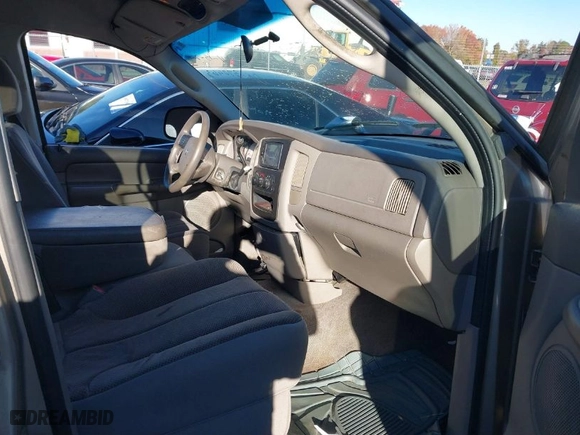 2005 Dodge Ram 1500 SLT with VIN 1D7HA18N85S142832, listed as a IAAI auction lot 40925125 with 208,767 mi miles. Bid and sale history available at carsss.com. Image 5.