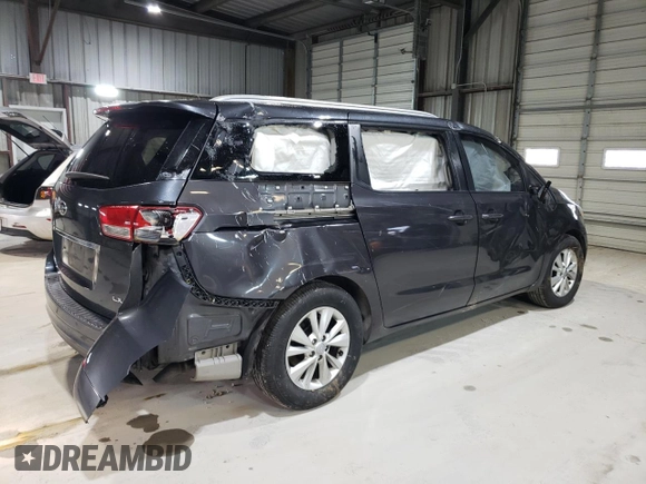 2016 Kia Sedona LX with VIN KNDMB5C16G6166737, listed as a Copart auction lot 47899565 with 136,443 mi miles and Salvage Title. Bid and sale history available at carsss.com. Image 3.