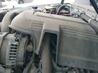 2013 Chevrolet Tahoe Commercial z VIN 1GNLC2E05DR161378, wystawiony jako IAAI lot #42671610 z przebiegiem 190 214 mil mil oraz . Historia ofert i sprzedaży dostępna na DreamBid. Obrazek 19.