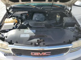 2002 GMC Yukon SLT with VIN 1GKEC13V12R196673, listed as a Copart auction lot 44921005 with 217,403 mi miles and Salvage Title. Bid and sale history available at carsss.com. Image 12.