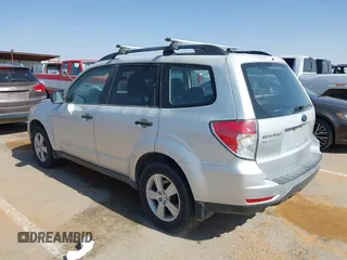 2010 Subaru Forester X с VIN JF2SH6BC8AH797596, выставлен на аукционе IAAI как лот 42454541 с пробегом 87 291 миль миль и . История ставок и продаж доступна на DreamBid. Изображение 3.