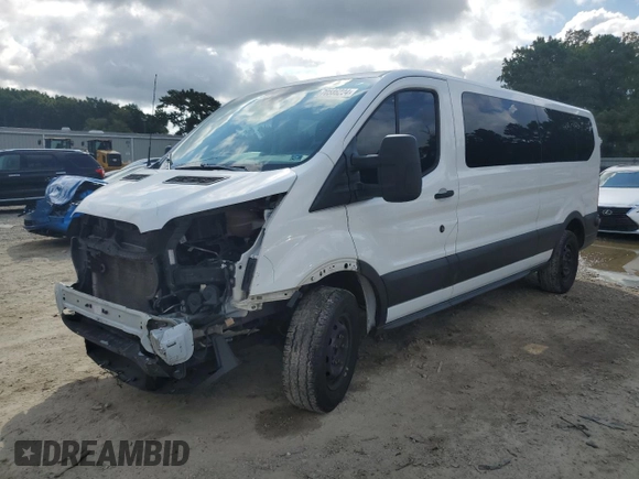 2019 Ford Transit Passenger XL with VIN 1FBZX2ZM5KKA19918, listed as a Copart auction lot 70586224 with 159,922 mi miles and Salvage Title. Bid and sale history available at carsss.com. Image 1.