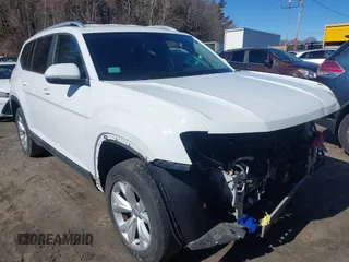 2018 Volkswagen Atlas SE z VIN 1V2KR2CA5JC534558, wystawiony jako IAAI lot #41667662 z przebiegiem 122 163 mil mil oraz . Historia ofert i sprzedaży dostępna na DreamBid. Obrazek 1.