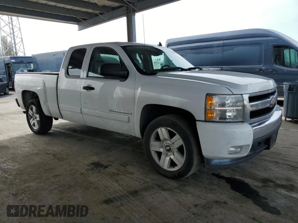 2007 Chevrolet Silverado 1500 LT w/2LT with VIN 2GCEC19J371696379, listed as a Copart auction lot 52179975 with 248,235 mi miles and Clean Title. Bid and sale history available at carsss.com. Image 4.