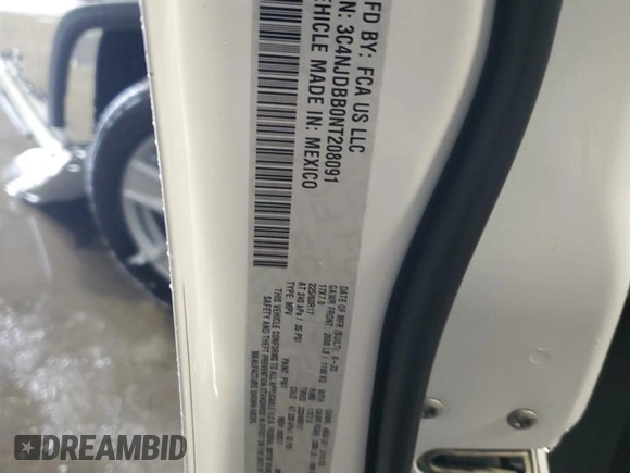 2022 Jeep Compass Latitude with VIN 3C4NJDBB0NT208091, listed as a Copart auction lot 43865705 with 6,761 mi miles and Salvage Title. Bid and sale history available at DreamBid. Image 14.