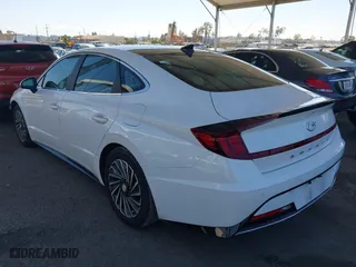 2021 Hyundai Sonata Hybrid Limited with VIN KMHL54JJ5MA027896, listed as a IAAI auction lot 41830948 with 29,064 mi miles. Bid and sale history available at carsss.com. Image 3.