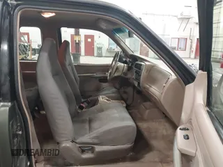 2002 Ford Explorer Sport Value с VIN 1FMYU60E42UD12982, выставлен на аукционе IAAI как лот 41865541 с пробегом 187 328 миль миль и . История ставок и продаж доступна на DreamBid. Изображение 5.
