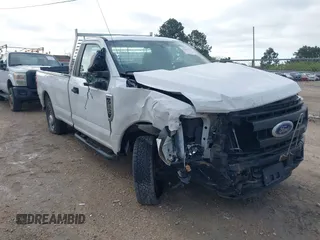2020 Ford F-250 XL z VIN 1FTBF2A62LED60240, wystawiony jako IAAI lot #41842598 z przebiegiem 209 249 mil mil oraz . Historia ofert i sprzedaży dostępna na DreamBid. Obrazek 1.