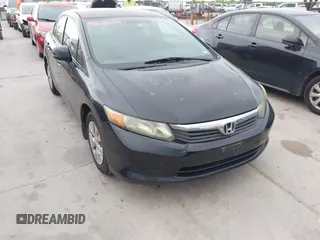 2012 Honda Civic LX z VIN 2HGFB2F55CH585131, wystawiony jako IAAI lot #42196037 z przebiegiem 257 526 mil mil oraz . Historia ofert i sprzedaży dostępna na DreamBid. Obrazek 1.