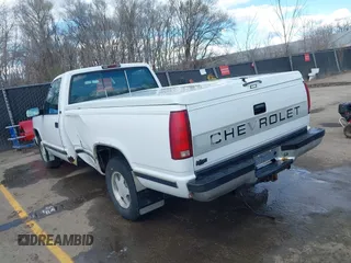 1996 Chevrolet Silverado 1500 with VIN 1GCEC14M5TZ100322, listed as a IAAI auction lot 41785244 with 181,476 mi miles and . Bid and sale history available at DreamBid. Image 3.