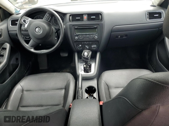2012 Volkswagen Jetta SE z VIN 3VWDP7AJ9CM077736, wystawiony jako Copart lot #55556735 z przebiegiem 165 654 mil mil oraz Nie do naprawy • Non repairable. Historia ofert i sprzedaży dostępna na DreamBid. Obrazek 8.