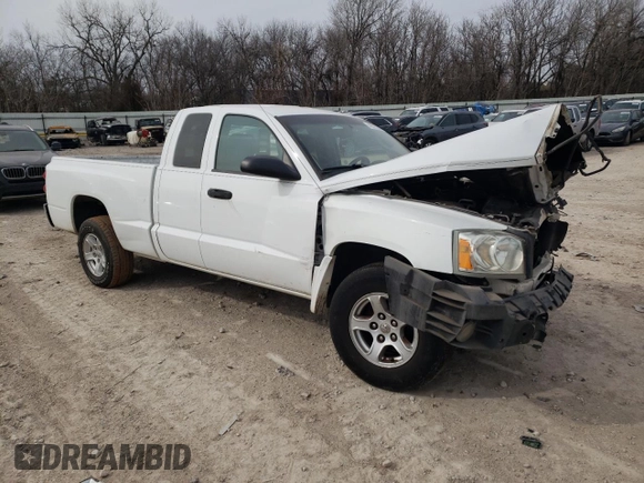 2006 Dodge Dakota SLT with VIN 1D7HE42K86S607616, listed as a Copart auction lot 45513205 with 181,107 mi miles and Salvage Title. Bid and sale history available at carsss.com. Image 4.