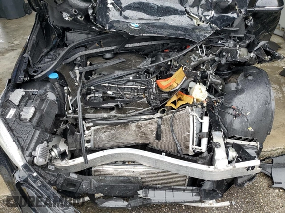 2017 BMW X1 xDrive28i z VIN WBXHT3Z39H4A57395, wystawiony jako Copart lot #56357845 z przebiegiem Nie podano mil oraz Szkoda całkowita • Salvage title. Historia ofert i sprzedaży dostępna na DreamBid. Obrazek 12.