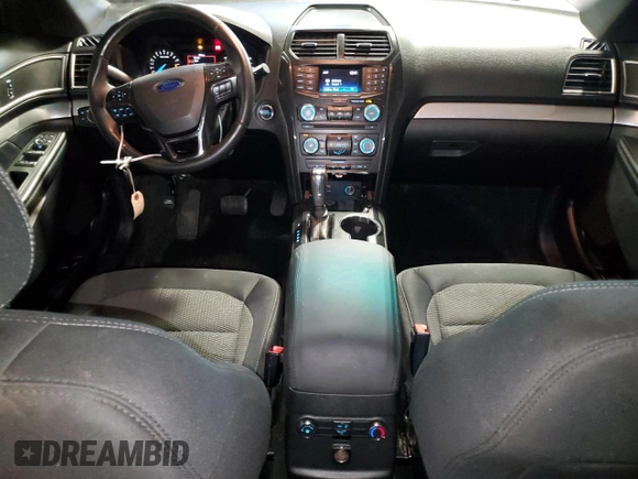 2017 Ford Explorer XLT z VIN 1FM5K8DH2HGA72766, wystawiony jako Copart lot #57585945 z przebiegiem 93 188 mil mil oraz Czysty tytuł • Clean title. Historia ofert i sprzedaży dostępna na DreamBid. Obrazek 8.