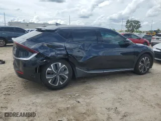 2022 Kia EV6 Light with VIN KNDC34LB9N5065576, listed as a Copart auction lot 70694694 with 18,546 mi miles and Non Repairable. Bid and sale history available at carsss.com. Image 3.
