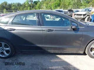 2016 Ford Fusion SE с VIN 3FA6P0HD5GR327748, выставлен на аукционе IAAI как лот 42254443 с пробегом 170 596 миль миль и . История ставок и продаж доступна на DreamBid. Изображение 14.