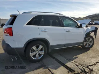 2013 Kia Sorento EX z VIN 5XYKUDA25DG319480, wystawiony jako Copart lot #45598315 z przebiegiem 71 560 mil mil oraz Szkoda całkowita • Salvage title. Historia ofert i sprzedaży dostępna na DreamBid. Obrazek 3.
