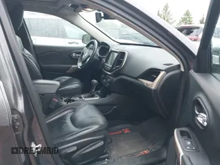 2018 Jeep Cherokee Limited z VIN 1C4PJMDX3JD550300, wystawiony jako IAAI lot #42274809 z przebiegiem 93 470 mil mil oraz . Historia ofert i sprzedaży dostępna na DreamBid. Obrazek 5.