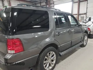2005 Ford Expedition Special Service z VIN 1FMPU16555LA94194, wystawiony jako IAAI lot #41705190 z przebiegiem 86 637 mil mil oraz . Historia ofert i sprzedaży dostępna na DreamBid. Obrazek 14.