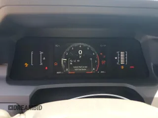 2025 Toyota 4Runner SR5 с VIN JTEVA5BR0S5006815, выставлен на аукционе Copart как лот 60238845 с пробегом 4 551 миль миль и Списание • Salvage title. История ставок и продаж доступна на DreamBid. Изображение 9.