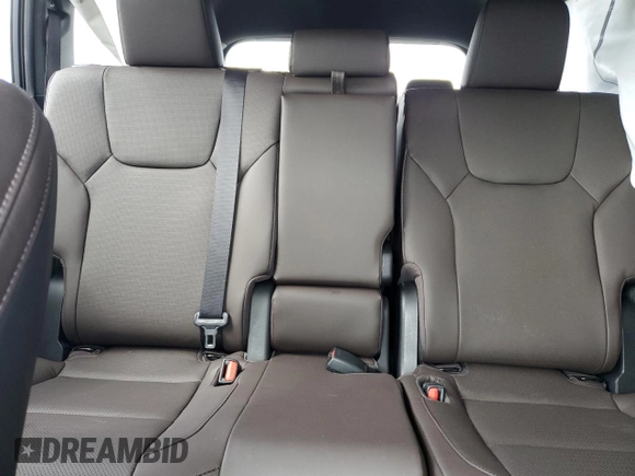 2024 Lexus TX 350 with VIN 5TDAAAB63RS017152, listed as a Copart auction lot 57092415 with 19,635 mi miles and Salvage title. Bid and sale history available at DreamBid. Image 10.