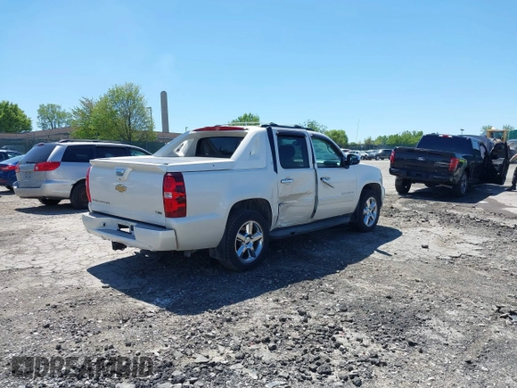 2011 Chevrolet Avalanche LTZ with VIN 3GNTKGE35BG349390, listed as a IAAI auction lot 42116974 with 173,817 mi miles and . Bid and sale history available at DreamBid. Image 4.