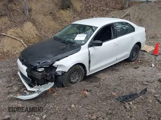 2015 Volkswagen Jetta SE с VIN 3VWD17AJ8FM335279, выставлен на аукционе IAAI как лот 42037495 с пробегом 106 893 миль миль и . История ставок и продаж доступна на DreamBid. Изображение 17.