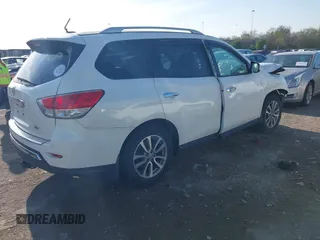 2014 Nissan Pathfinder SV with VIN 5N1AR2MN2EC735446, listed as a IAAI auction lot 41893013 with 149,799 mi miles. Bid and sale history available at carsss.com. Image 4.