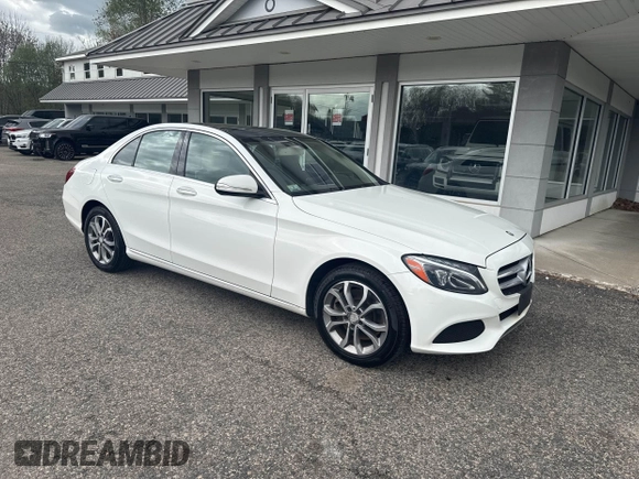 2015 Mercedes-Benz C 300 Luxury with VIN 55SWF4KB2FU033976, listed as a IAAI auction lot 42196263 with 125,755 mi miles and . Bid and sale history available at DreamBid. Image 1.