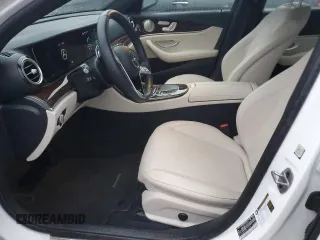 2022 Mercedes-Benz E 350 z VIN W1KZF8EB9NB096369, wystawiony jako Copart lot #84892204 z przebiegiem 28 379 mil mil oraz Szkoda całkowita • Salvage title. Historia ofert i sprzedaży dostępna na DreamBid. Obrazek 7.