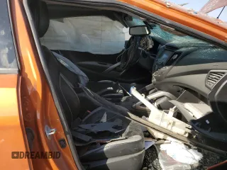 2015 Hyundai Veloster Turbo z VIN KMHTC6AE4FU232597, wystawiony jako Copart lot #74137024 z przebiegiem Nie podano mil oraz Szkoda całkowita • Salvage title. Historia ofert i sprzedaży dostępna na DreamBid. Obrazek 7.