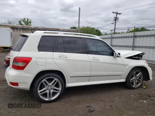 2010 Mercedes-Benz GLK 350 z VIN WDCGG8HB6AF481153, wystawiony jako Copart lot #56990725 z przebiegiem 137 231 mil mil oraz Szkoda całkowita • Salvage title. Historia ofert i sprzedaży dostępna na DreamBid. Obrazek 3.