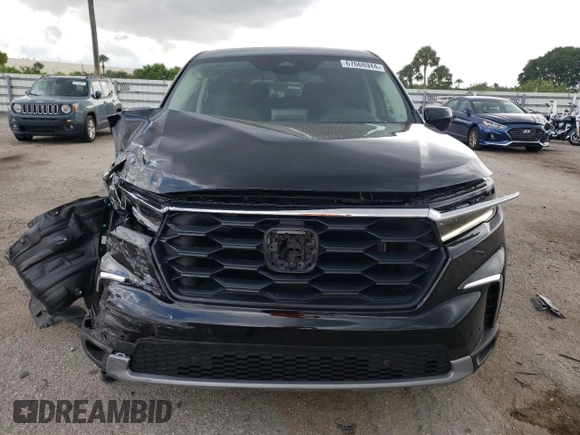 2024 Honda Pilot EX-L 8 Passenger with VIN 5FNYG2H47RB014185, listed as a Copart auction lot 67668944 with 3,981 mi miles and Salvage Title. Bid and sale history available at carsss.com. Image 5.